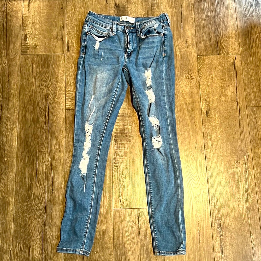 Preowned Mudd medium blue FLX stretch jegging size 5